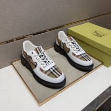 Burberry Low Shoes